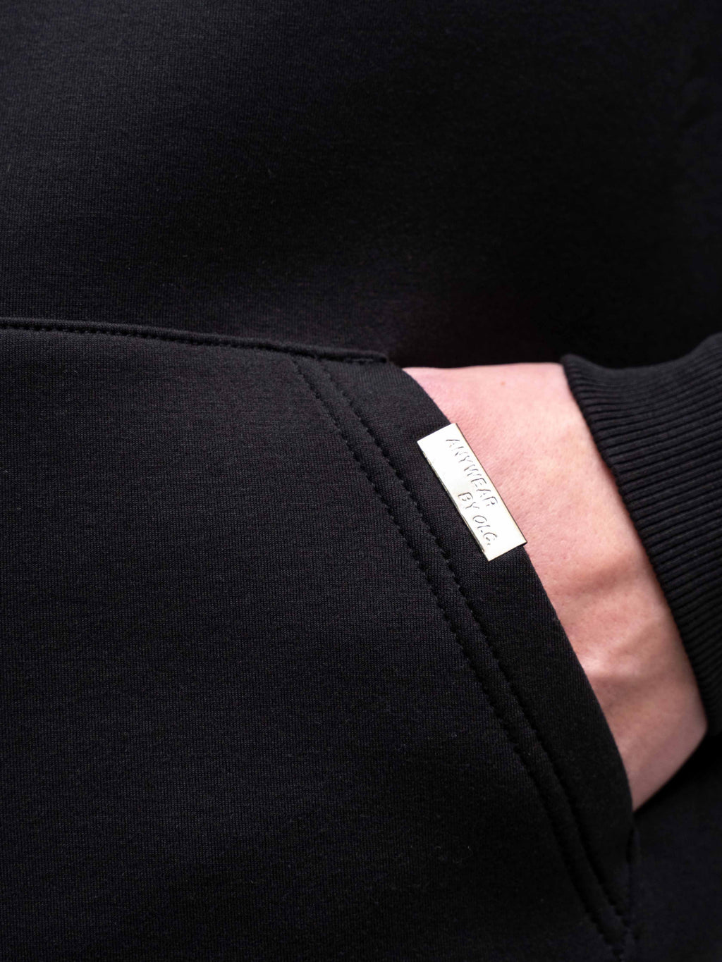 AW Puff Zip Hoodie - Black/White
