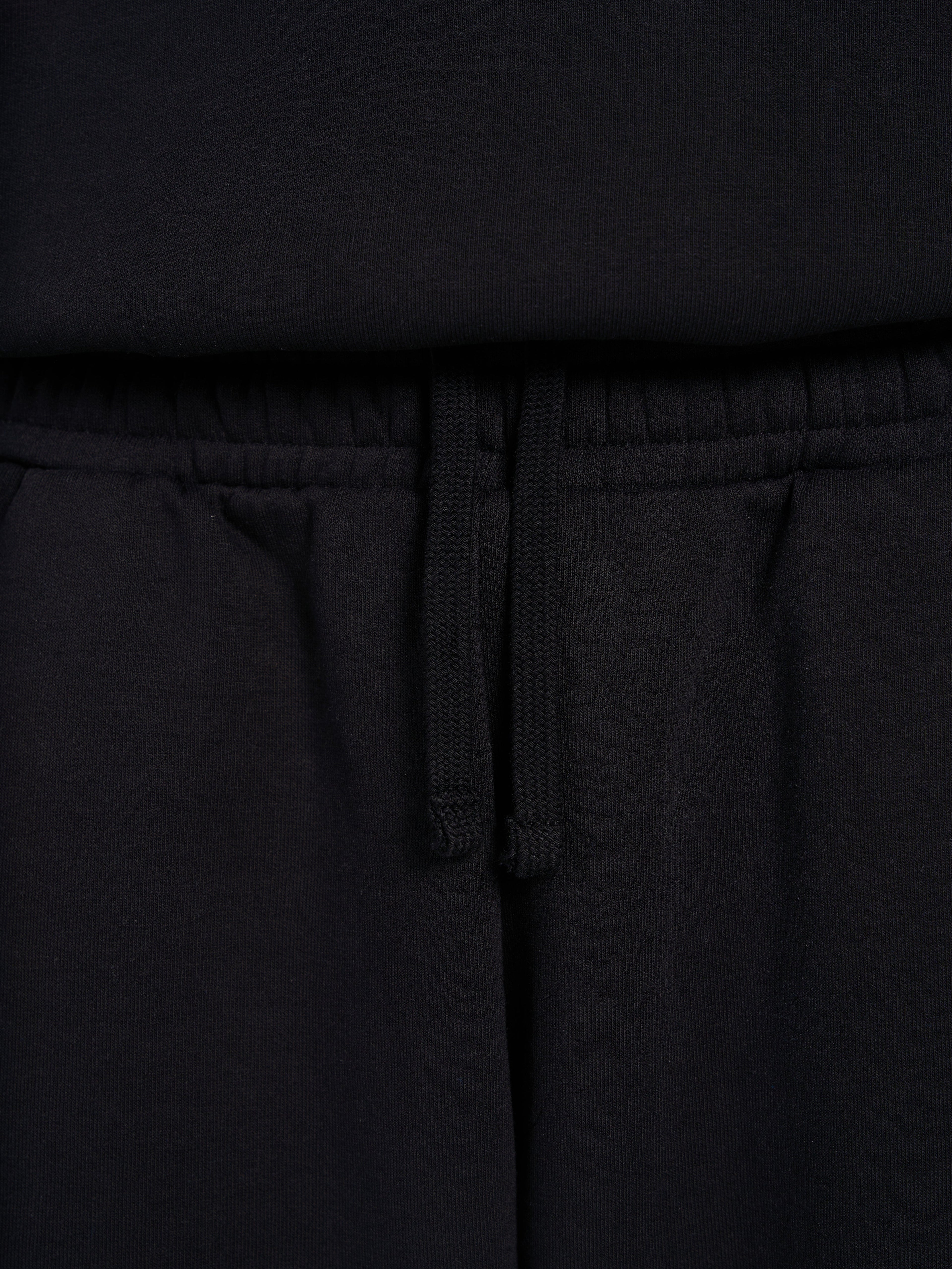 Confidence V2 Sweatpants - Black/White