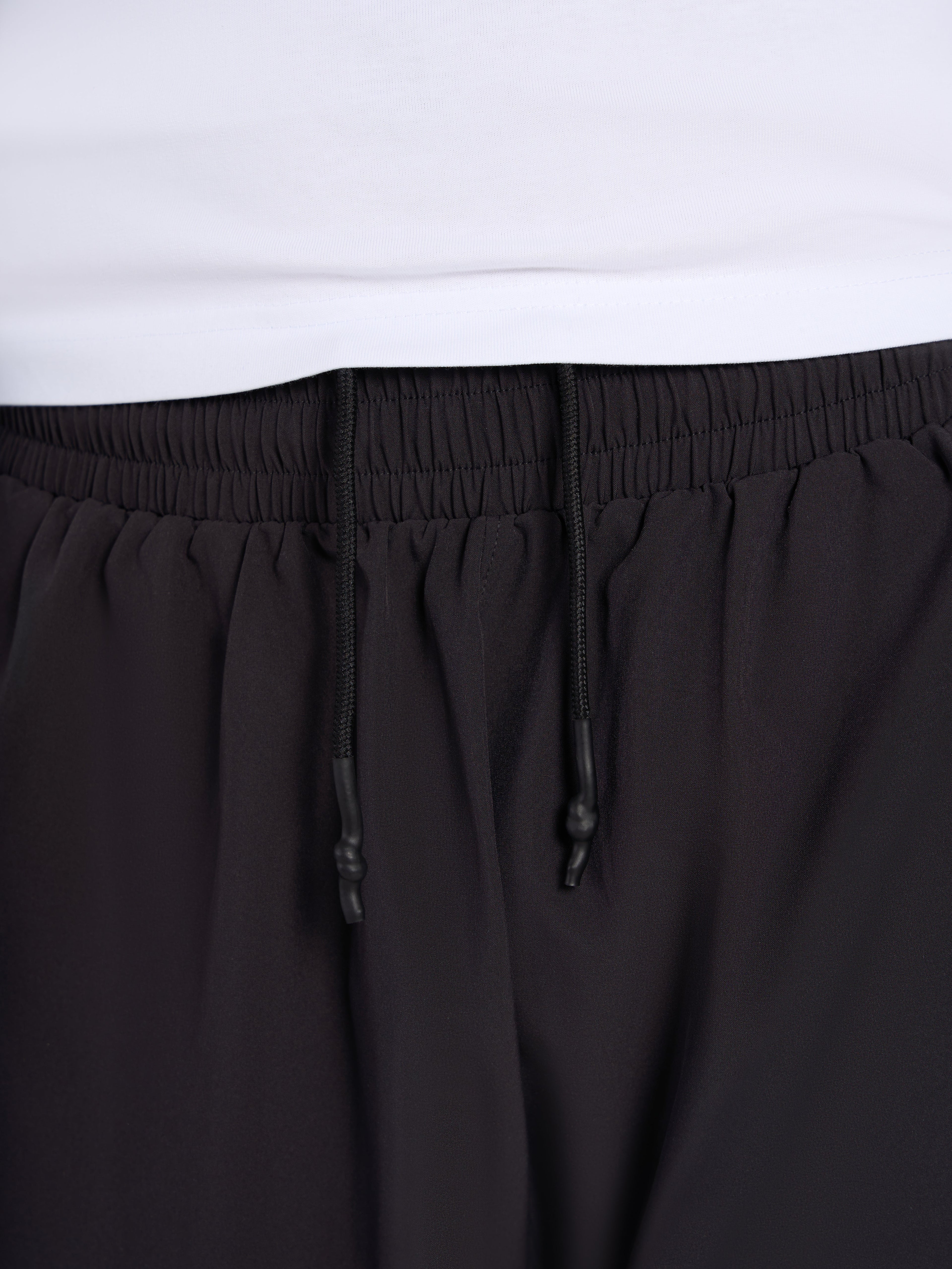 Confidence V2 4-Inch Tech Shorts - Black/White