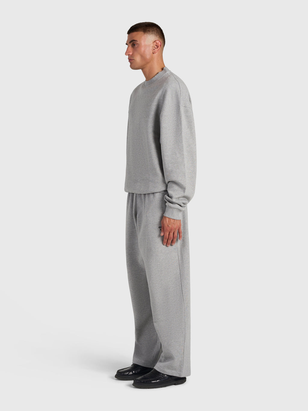 Confidence V2 Sweatshirt - Cloud Grey/White
