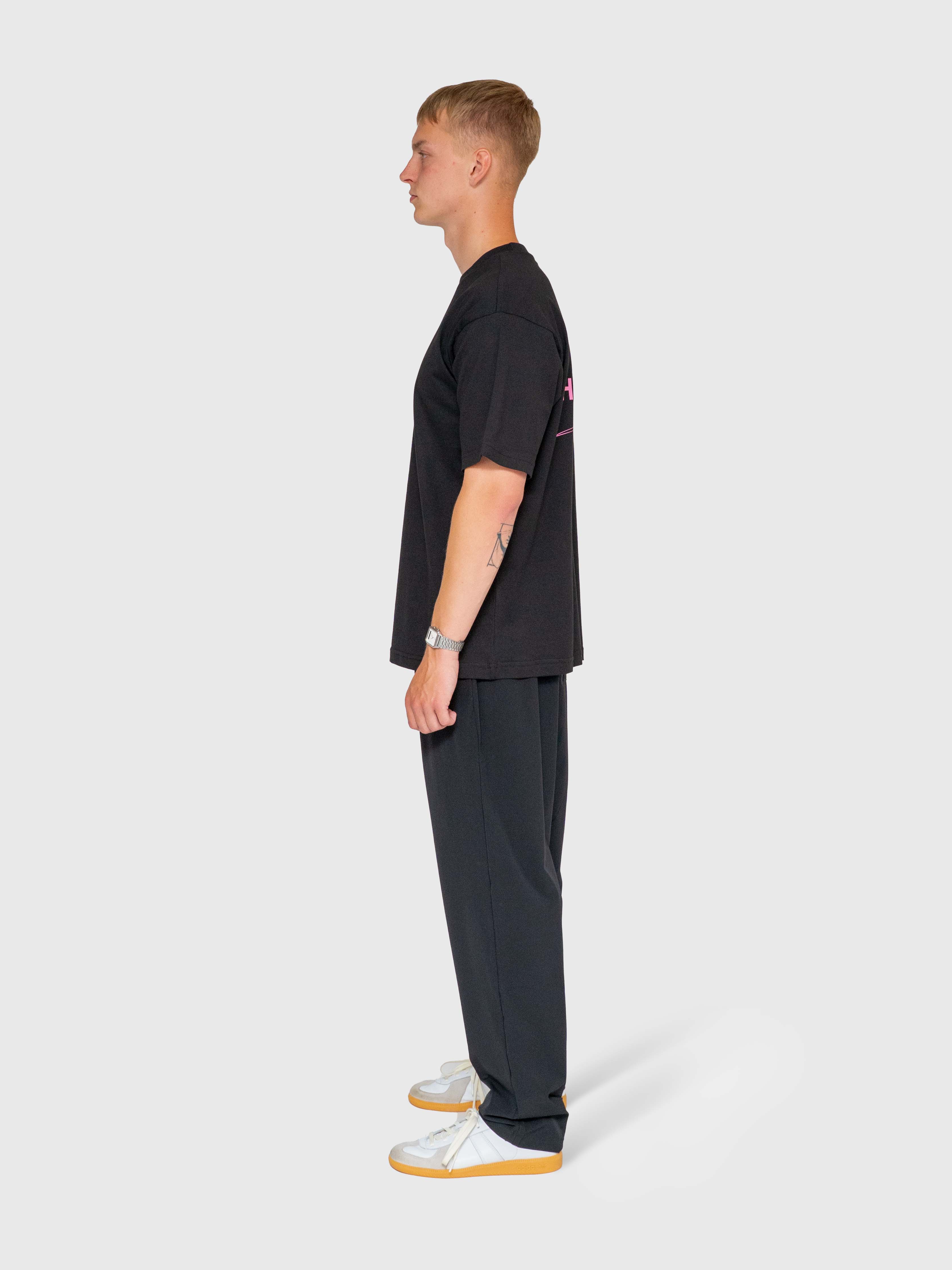 Long Run Box Tee - Black/Pink