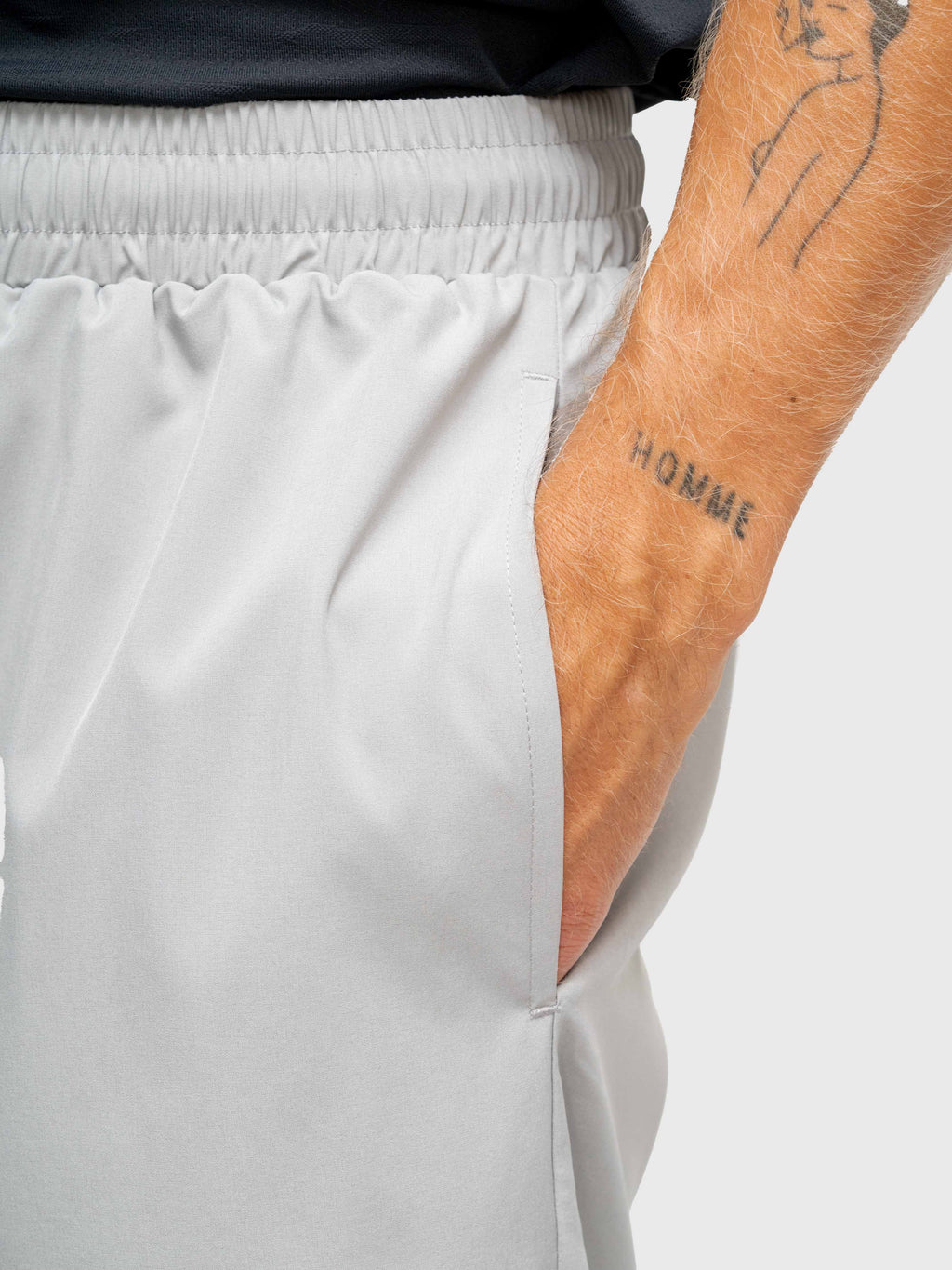 Confidence Tech Shorts 2.0 - Neutral Grey/White